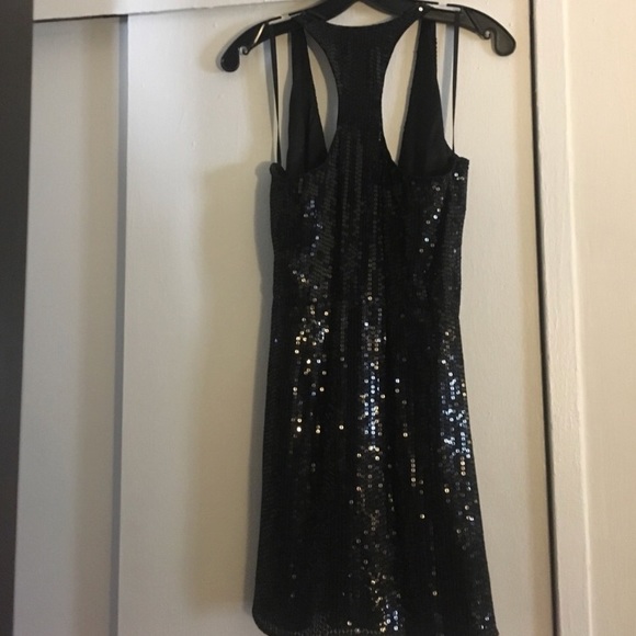 โSOLDโParker Sequin Wrap Dress ๐ฅ Size XSmall - Picture 2 of 3